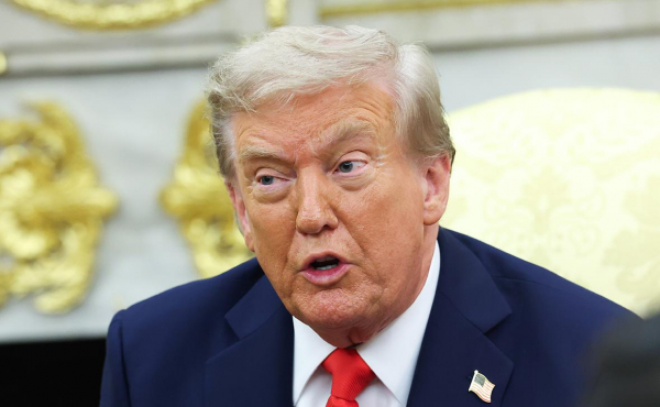 
                    Трамп после слов Зеленского не захотел участвовать в их встрече с Путиным
                