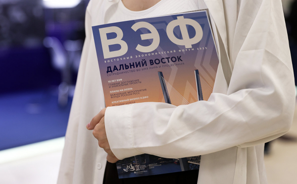 
                    Песков объяснил, почему Зеленского позвали в Москву не для капитуляции
                