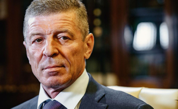 
                    &laquo;Интерфакс&raquo; узнал о решении по прошению Дмитрия Козака об отставке
                