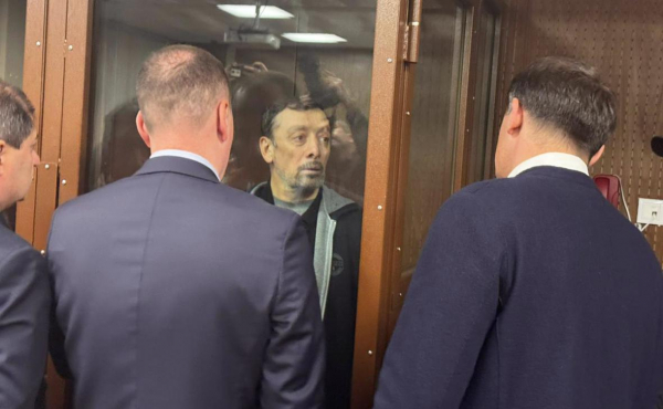 
                    Суд арестовал бизнесмена Сулейманова по делу об убийстве экс-главы ФСФО
                