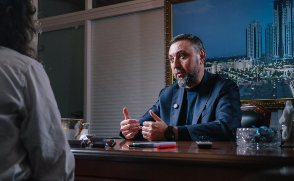 
                    Саралиев раскрыл детали закрытых переговоров по пленным в Абу-Даби
                