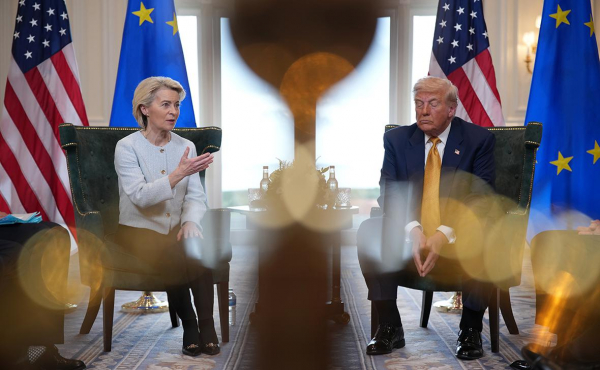 
                    Трамп заявил об усердной работе над разрешением конфликта на Украине
                