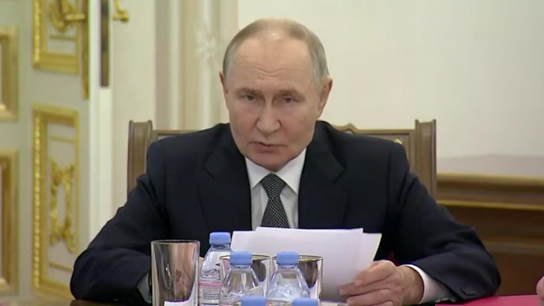 
                    Путин провел совещание с военными в Петербурге. Видео
                