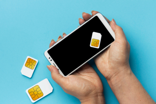 Операторы связи начнут блокировать &laquo;лишние&raquo; SIM-карты россиян с 1 ноября
