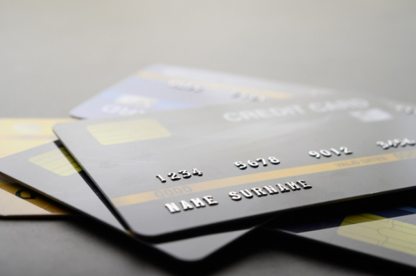 НСПК назвала причину ожидаемых ограничений на использование карт Visa и Mastercard