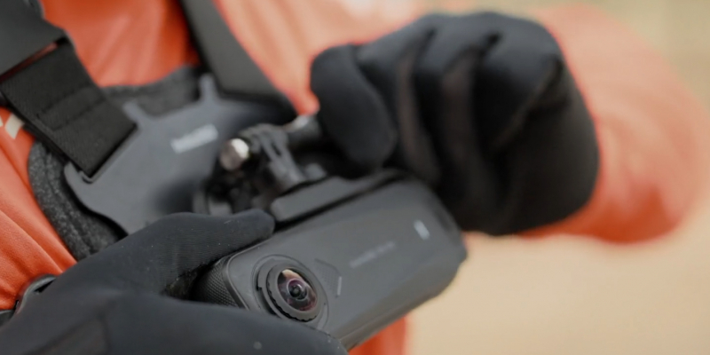 Insta360 выпустила X4 Air &mdash; экшен-камеру с круговым обзором и быстросменной оптикой