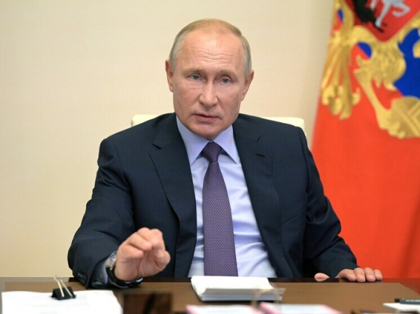Путин подписал закон о мгновенных уголовных делах для иноагентов