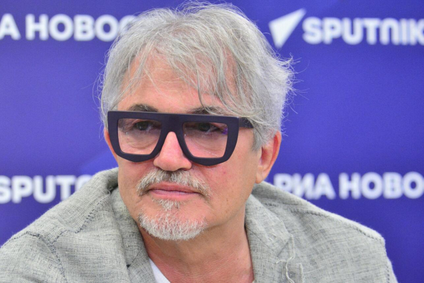 Дибров решил продать свою знаменитую виллу &mdash; больше не может там жить
