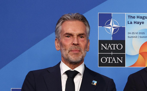 
                    Премьер Нидерландов заявил, что плана ЕС по Украине не существует
                