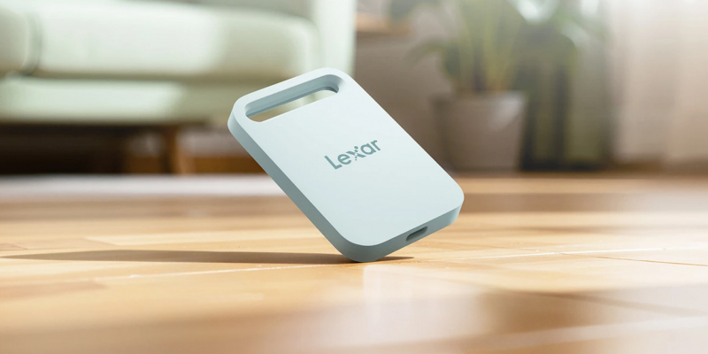Представлен Lexar Air &mdash; ультратонкий SSD для смартфонов и&nbsp;ПК